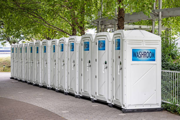 Portable Restroom Setup and Delivery in Vilonia, AR